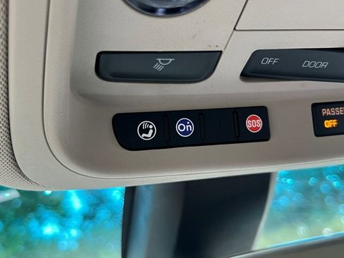 Used 2019 Cadillac XTS Luxury image 25