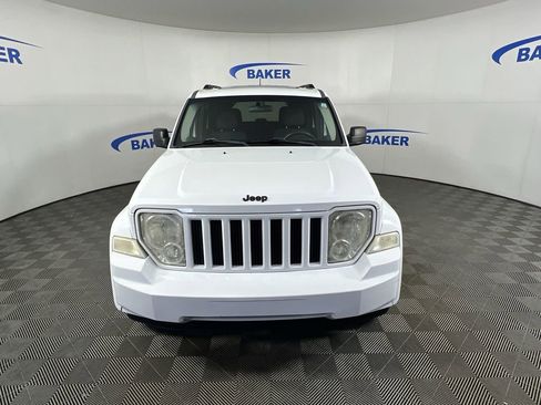 Used 2011 Jeep Liberty Sport w/ Popular Equipment Group AWD/4WD image 3