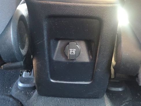 Used 2012 Dodge Journey American Value Package w/ Flexible Seating Group FWD image 18