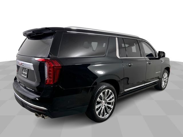 Used 2024 GMC Yukon XL Denali w/ Advanced Technology Package AWD/4WD image 8
