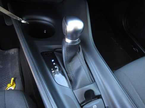 Used 2021 Toyota C-HR LE FWD image 20
