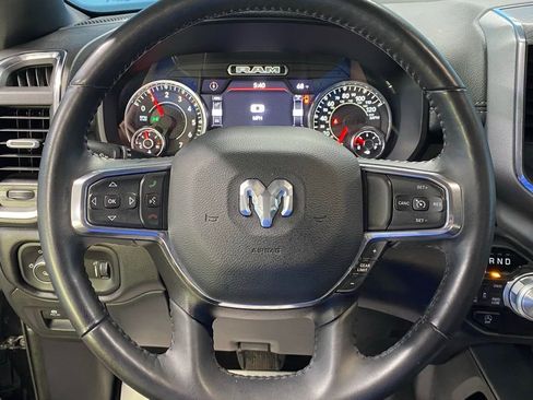 Used 2024 RAM 1500 Laramie image 19