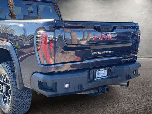Used 2024 GMC Sierra 2500 AT4X AWD/4WD image 5