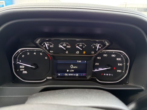 Used 2022 GMC Sierra 1500 Elevation image 17