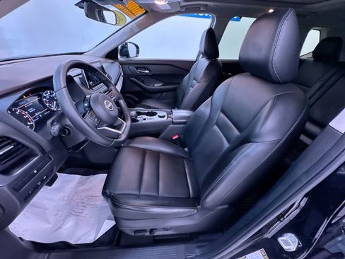 Used 2023 Nissan Rogue SV w/ SV Premium B Package AWD/4WD image 14