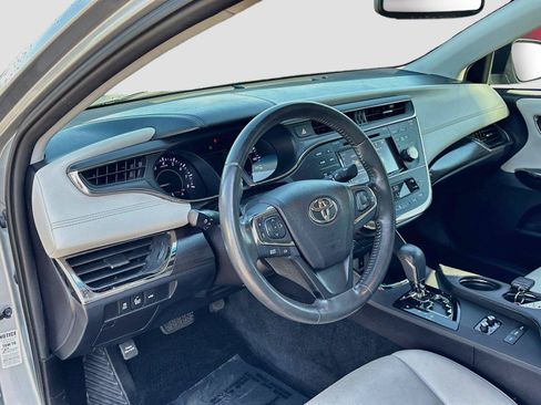 Used 2016 Toyota Avalon XLE Premium FWD image 9