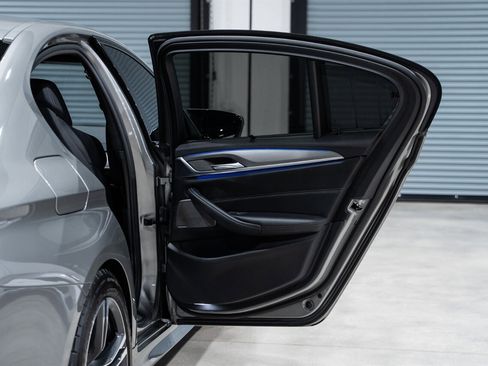 Used 2019 BMW M5 w/ Executive Package image 31