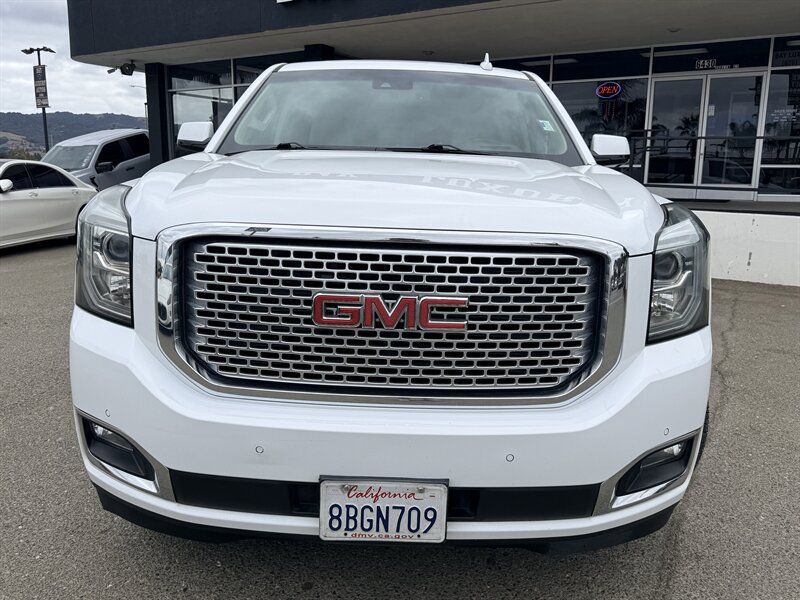 Used 2017 GMC Yukon Denali w/ Open Road Package AWD/4WD image 2