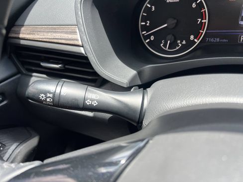 Used 2019 Nissan Altima 2.5 Platinum AWD/4WD image 10