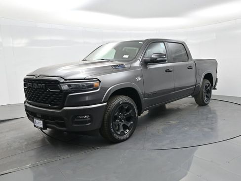 New 2026 RAM 1500 4x4 Crew Cab image 2