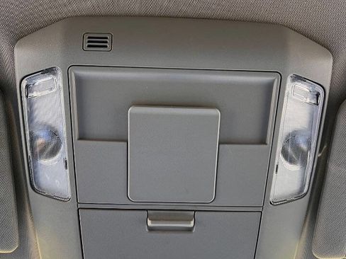 Used 2016 Toyota Tundra SR5 image 26