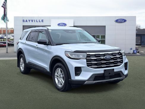 Used 2026 Ford Explorer Active AWD/4WD image 6