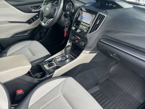 Used 2019 Subaru Forester Premium AWD/4WD image 19