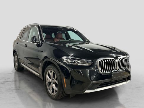 Used 2023 BMW X3 xDrive30i w/ Premium Package AWD/4WD image 3