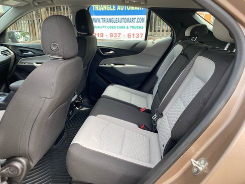 Used 2018 Chevrolet Equinox LS FWD image 9