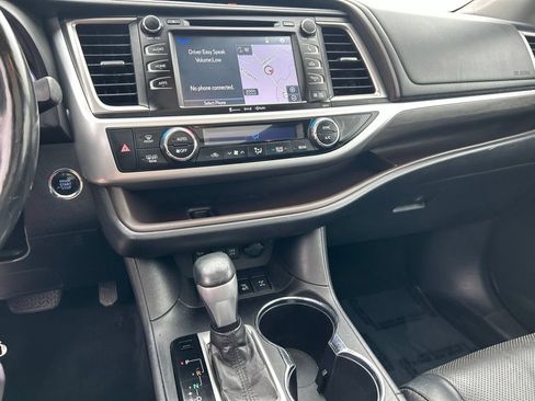 Used 2018 Toyota Highlander Limited Platinum w/ Protection Package #3 AWD/4WD image 17