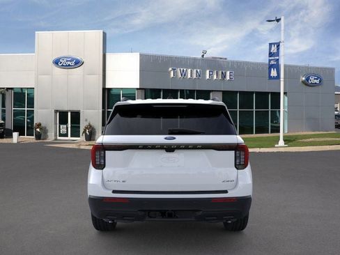 New 2025 Ford Explorer Active image 6