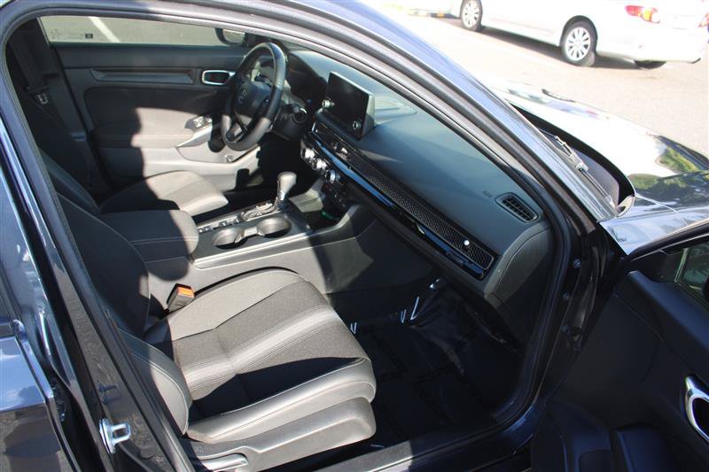Used 2025 Honda Civic Sport image 10