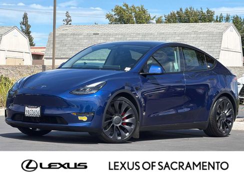 Used 2022 Tesla Model Y Performance AWD/4WD image 1