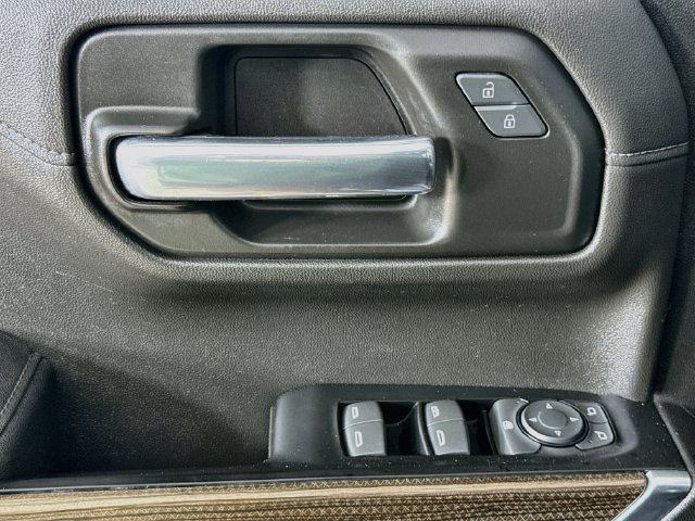Used 2019 Chevrolet Silverado 1500 RST w/ All-Star Edition AWD/4WD image 19