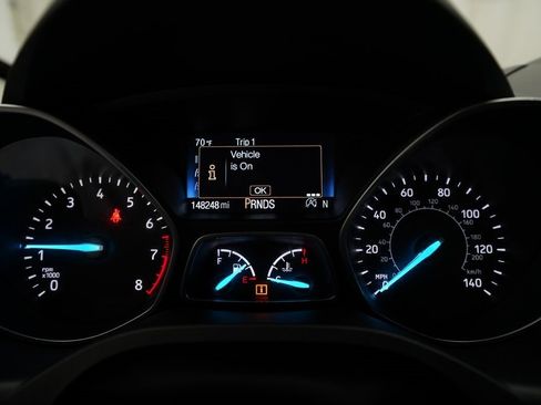 Used 2019 Ford Escape SEL image 2