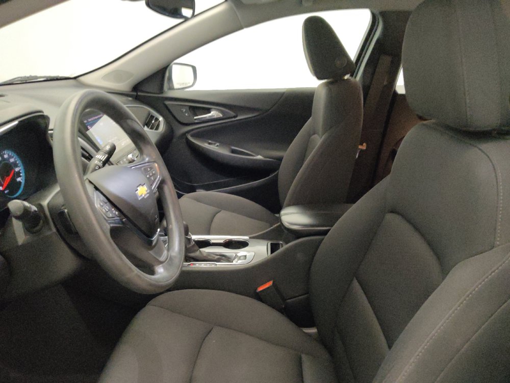 Used 2023 Chevrolet Malibu LT FWD image 17