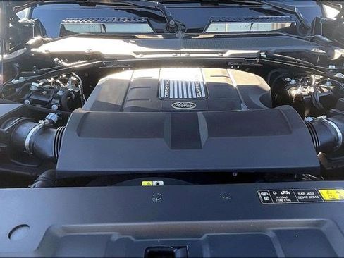 New 2025 Land Rover Defender 110 V8 image 13