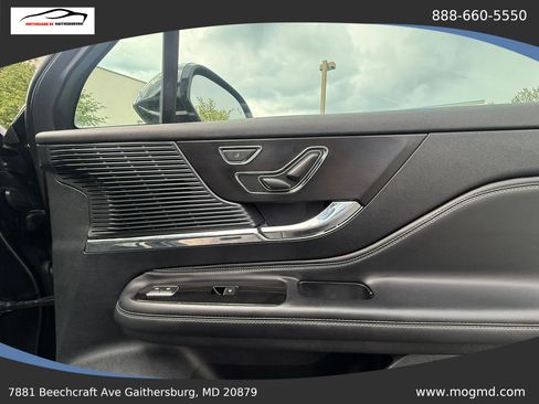 Used 2022 Lincoln Corsair AWD w/ Premium Package image 18
