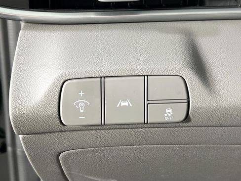Used 2023 Hyundai Elantra SEL w/ Convenience Package FWD image 10