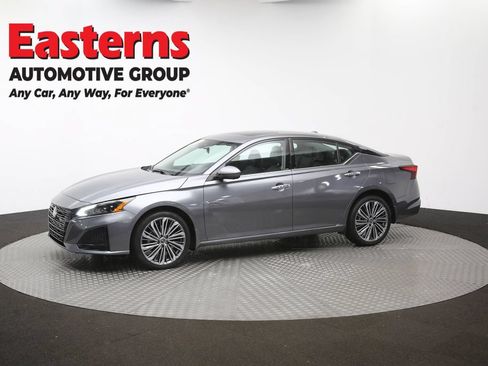 Used 2023 Nissan Altima 2.5 SL AWD/4WD image 50