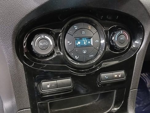Used 2014 Ford Fiesta Titanium image 20