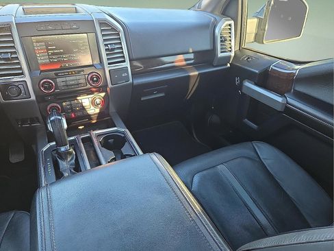 Used 2015 Ford F150 Platinum w/ Equipment Group 701A Luxury image 12