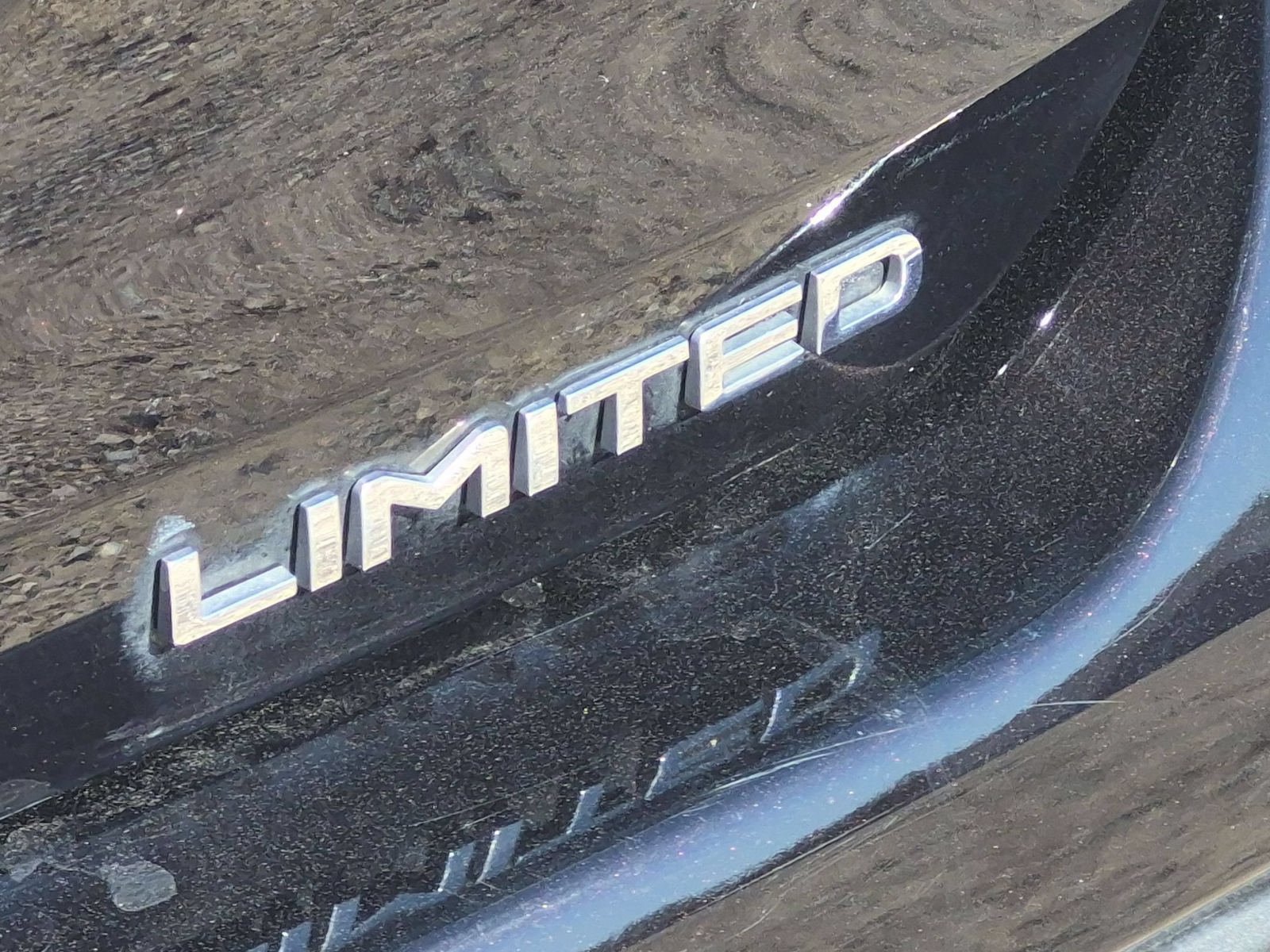 Used 2021 Toyota Highlander Limited FWD image 35