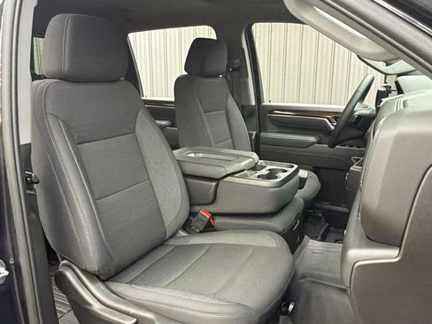 Used 2025 GMC Sierra 2500 SLE w/ SLE Value Package; image 35