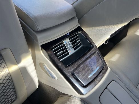 Used 2012 BMW 335i Convertible image 16