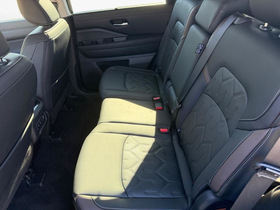 Used 2026 Nissan Pathfinder Platinum w/ Cargo Package FWD image 13