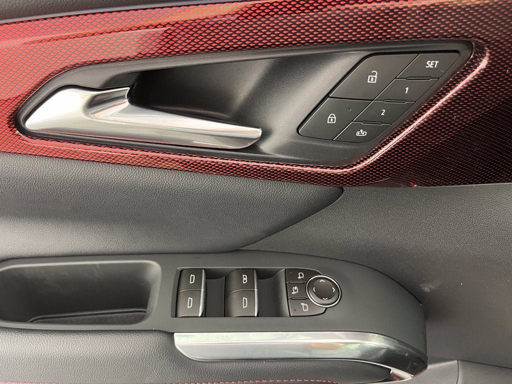 New 2027 Chevrolet Traverse RS w/ LPO, Floor Liner Package AWD/4WD image 20
