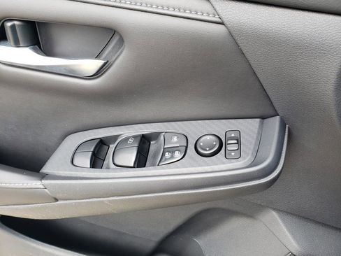 Certified 2021 Nissan Sentra SV image 29