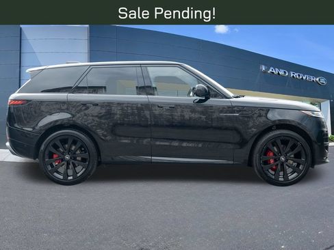 Used 2025 Land Rover Range Rover Sport Dynamic SE AWD/4WD image 8