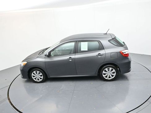Used 2013 Toyota Matrix L image 18