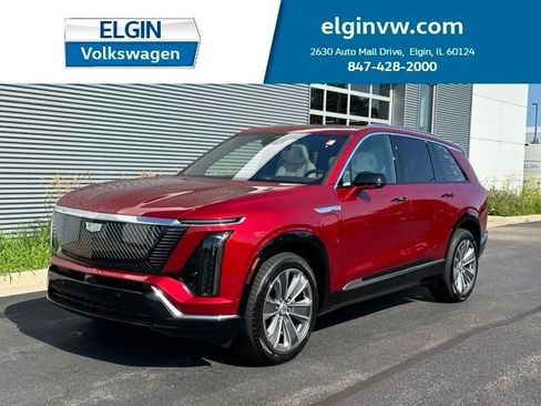 Used 2026 Cadillac Vistiq Luxury w/ LPO, Floor Liner Package AWD/4WD image 1
