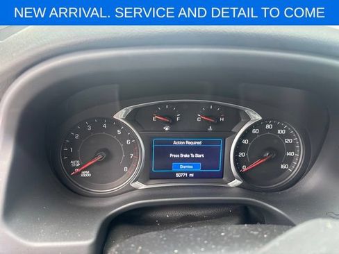Certified 2022 GMC Acadia SLE w/ Driver Convenience Package FWD image 12