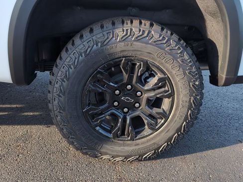 New 2025 Chevrolet Silverado 1500 ZR2 w/ Technology Package image 25