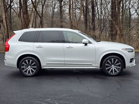 Used 2024 Volvo XC90 B5 Core w/ Climate Package image 7