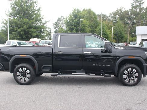 Used 2026 GMC Sierra 2500 Denali w/ Technology Package AWD/4WD image 8