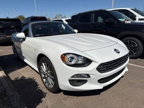 Used 2018 FIAT 124 Spider Lusso RWD image 1