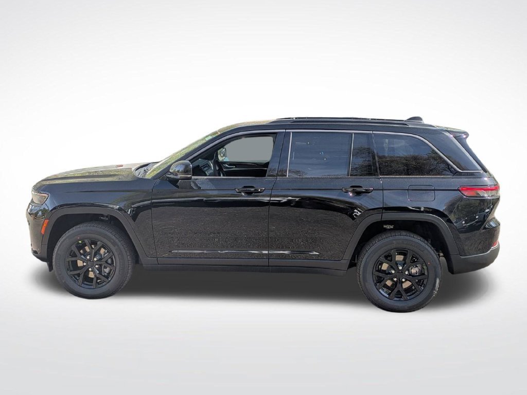 New 2026 Jeep Grand Cherokee Altitude AWD/4WD image 6
