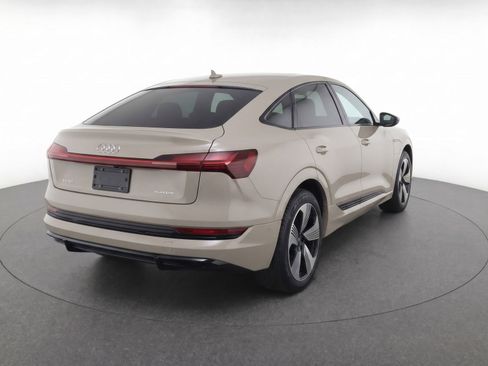 Used 2021 Audi e-tron Prestige w/ Prestige Package AWD/4WD image 3