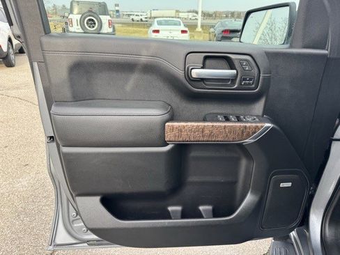 Used 2021 GMC Sierra 1500 Denali w/ Driver Alert Package II image 11