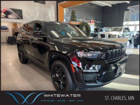 New 2025 Jeep Grand Cherokee Limited w/ Black Appearance Package image 1